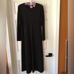 Travelsmith black knit 100% merino wool long dress with long sleeves size M.